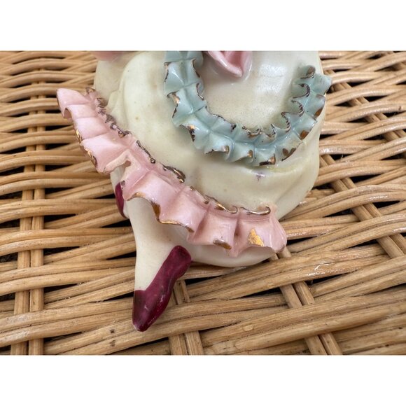 Vintage 50's Porcelain Victorian Girl Reading book Flowers Ruffles Victorian - Picture 8 of 12